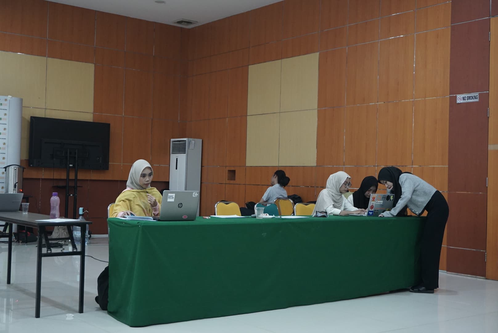 Gallery Debate 2025